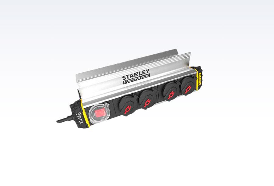 Stanley Stikdåse 4-stik m. 3 m ledning